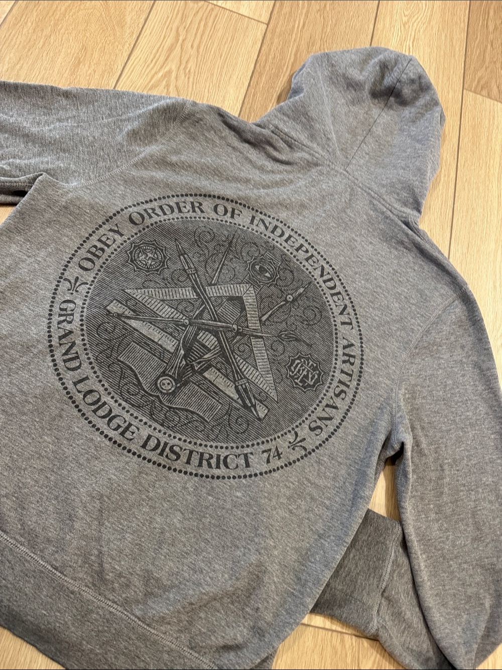 Obey Logo Zip Up Sweatshirt Sz XL Gray Skateboard Streetwear